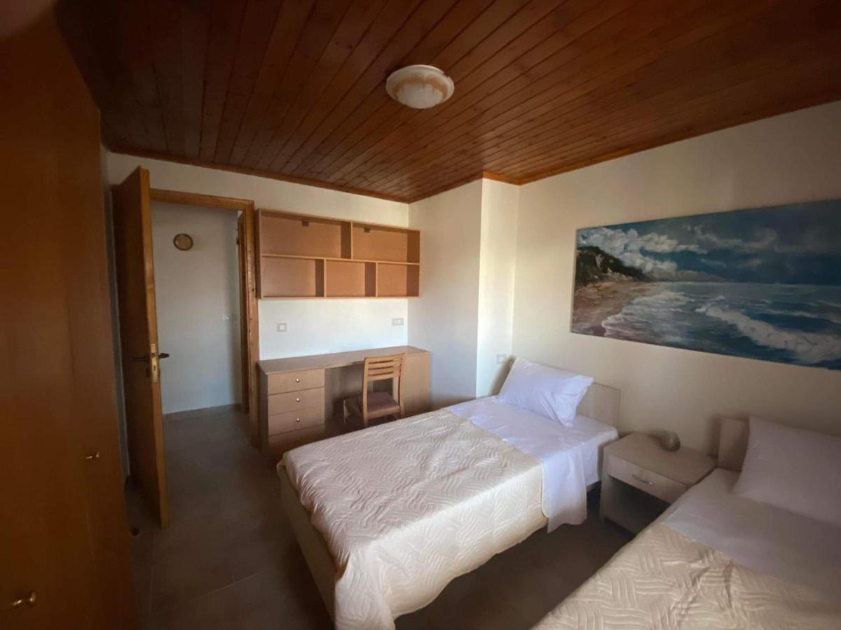 Villa Theo Marathiás Esterno foto