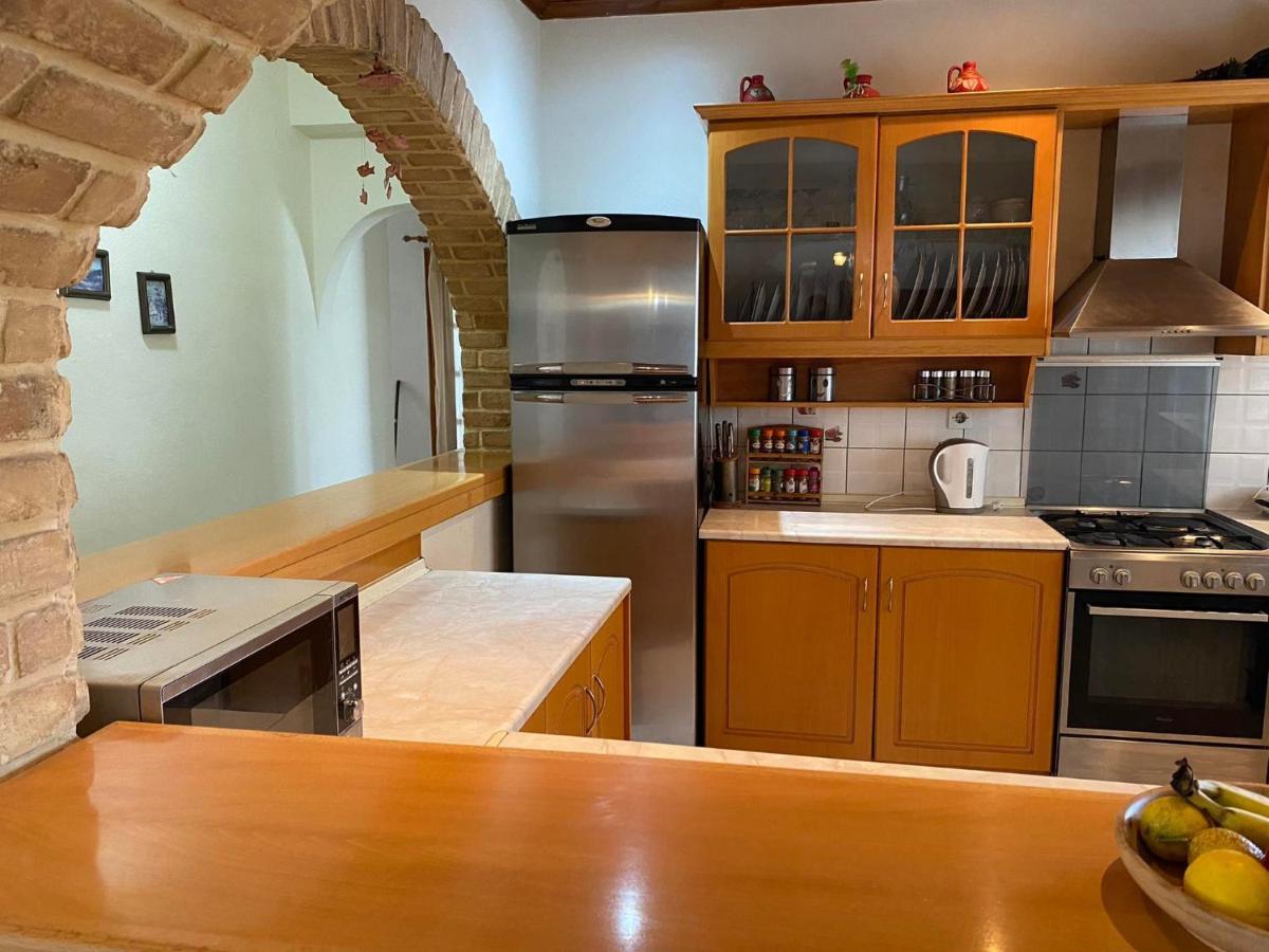 Villa Theo Marathiás Esterno foto