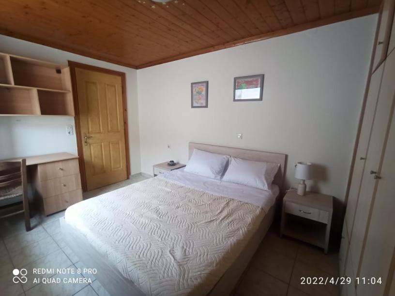 Villa Theo Marathiás Esterno foto